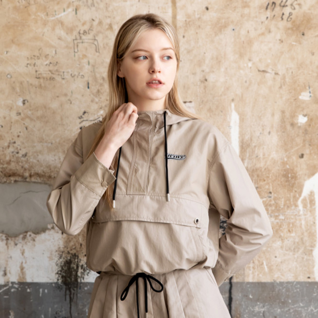 [어베이브] 골프 테니스 여성 컬러풀 후드아노락 점퍼