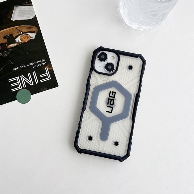 UAG 磁吸防摔手機殼，適用 iPhone 12-17 Pro Max，支援無線充電