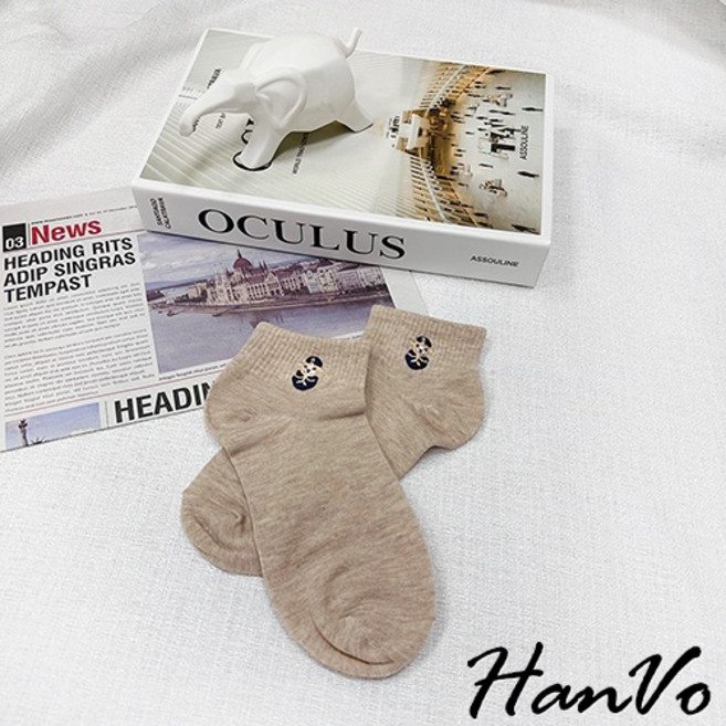 HanVo 韓系簡約刺繡短襪 棉質舒適女襪