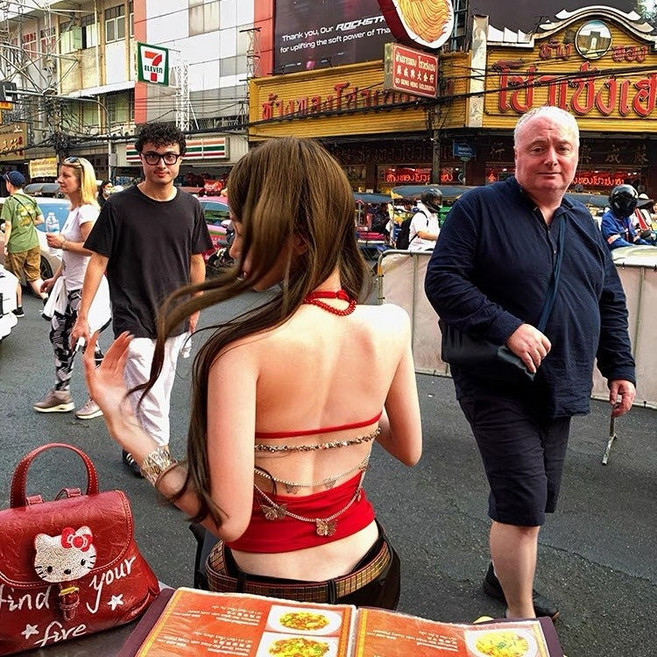 蝴蝶鏈條美背吊帶背心女