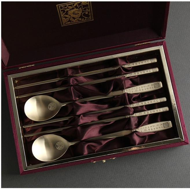 인스푼 훈민정음 수저세트, 골드, 숟가락(2P) + 젓가락(2P) + 고급실크케이스 + 품질보증서 + 쇼핑백, 1세트