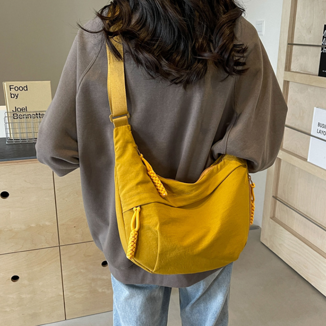 [제이무드]고급 워싱원단 반달 미니 크로스백 남성 여성 호보백 숄더 여행용