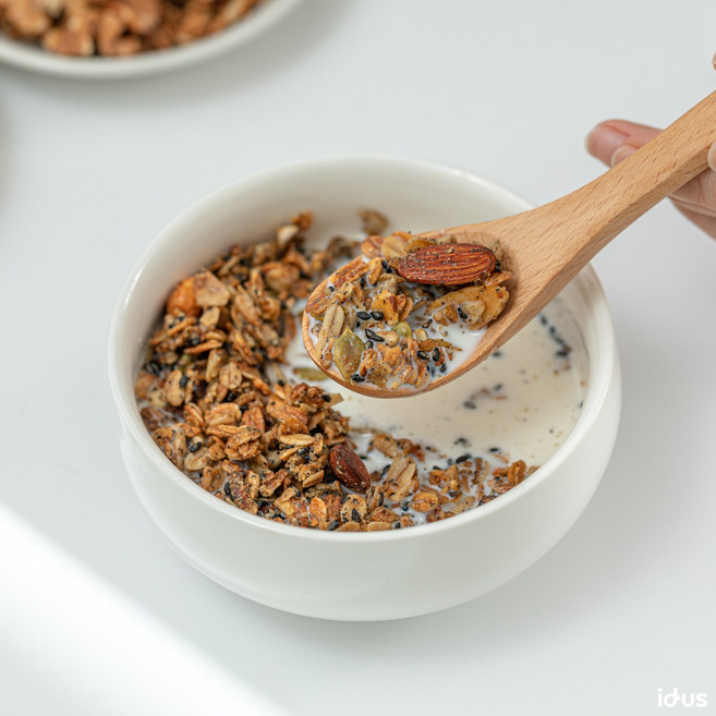 메건스 그래놀라 대용량 1kg 리얼흑임자 건과일X 무설탕 부모님 시리얼, 2개