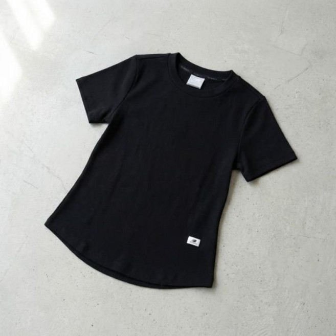 뉴발란스 NBNEG2W432 여성 에센셜 핏티드 반팔티 BLACK 19