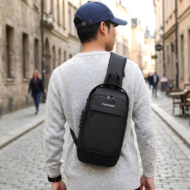 도토리컴퍼니 여행용 크로스백 도난방지 가방