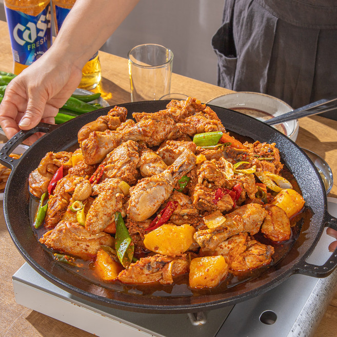 국내산 솥뚜껑 닭볶음탕, 1개, 2kg