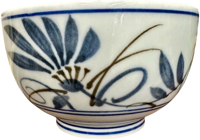 日本製造 藍花紋碗, 1個, 灰藍色 日本青花瓷5吋丼碗 直徑12.5公分 高7.5公分 底部足圈設計好拿防燙手