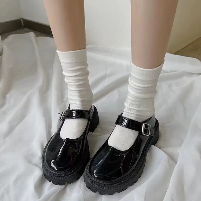 日系無骨純色中筒襪