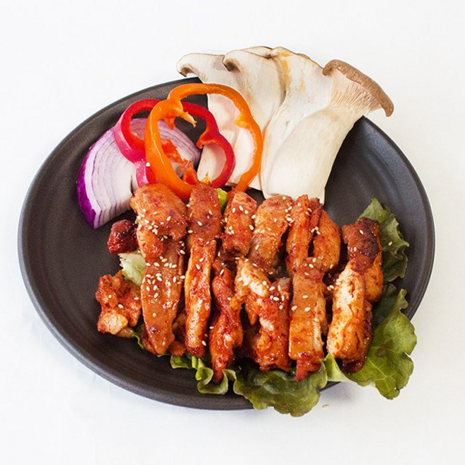 캠핑음식 대구 돼지 막창 400g 곱이꽉찬 부산물 구이 생 냉동 소막창 불막창 무뼈닭발 껍데기, 06 양념닭갈비300g, 1개