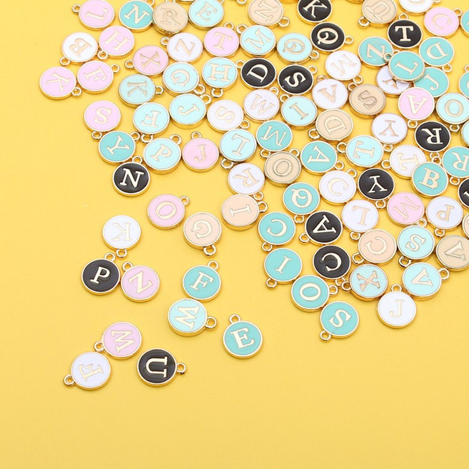 양면알파벳 이니셜 메탈팬던트, O, 핑크베이지, 1개