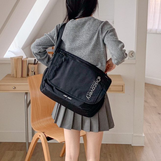 디스커버리 메신저백 노트북 크로스백 여행 학생 크로스가방