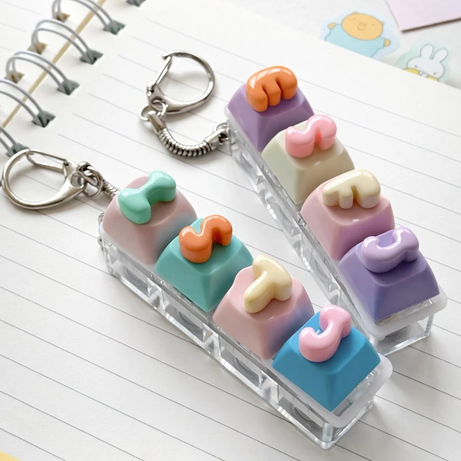 일오삼 나만의 MBTI 4구 LED 키캡 만들기 키보드 치트키 딸깍이 피젯 키링, LED불빛X, 1세트 - 쿠팡