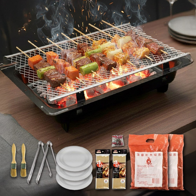 雷霆百貨 烤肉用具組 5-6人烤肉組 特惠組 中秋烤肉 烤肉配件 烤肉爐 木炭 火種 夾子 刷子 叉子 盤子, 1個