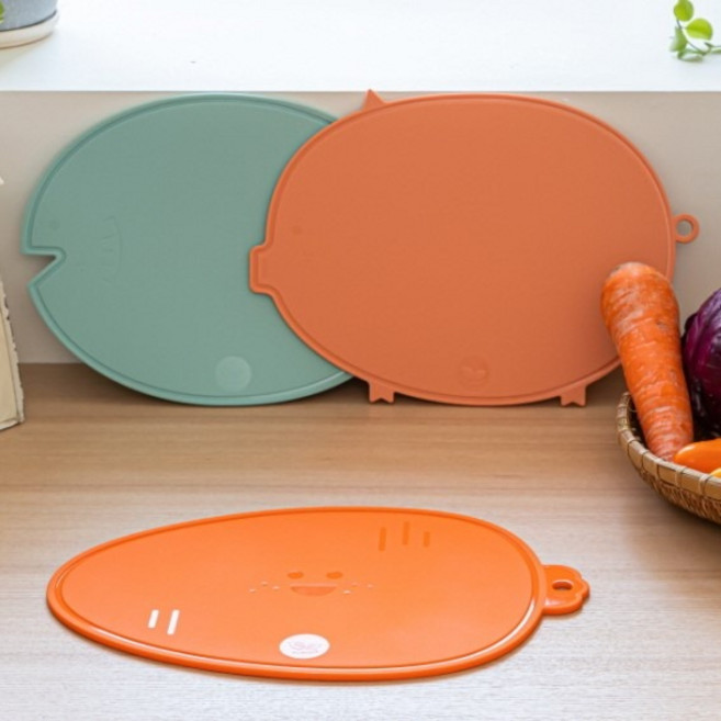 실리샵 요미(yomi) 캐릭터 실리콘 이유식 신혼 도마, 레드, 1개