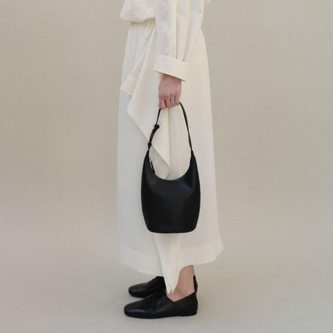 5위 - [백화점상품] 로서울 브랜드마크 Mini Around hobo bag Black MINIAROUNDHOBOB