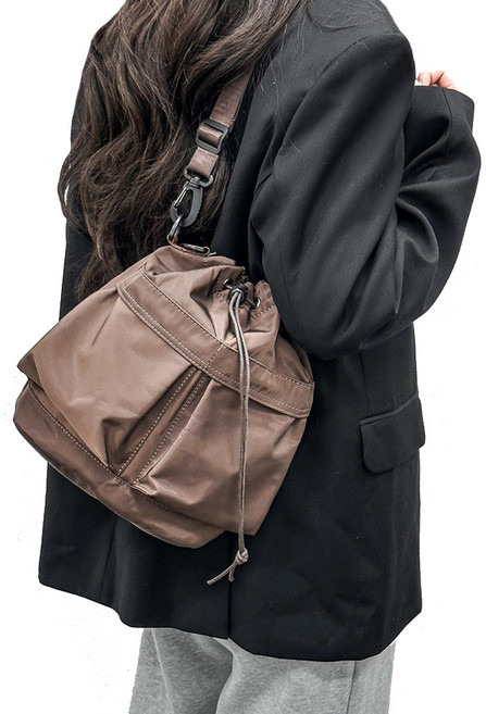 미쓰백 투칸 가벼운 여성 방수 경량 크로스백 경량 캐주얼 여자 나일론 여행용 보부상 가방