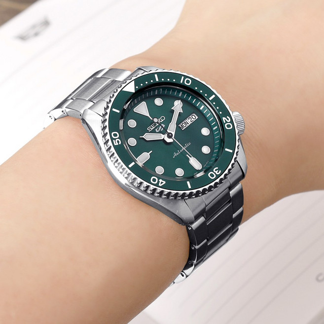 세이코 스포츠 베이비스모 오토매틱 다이버 남자 메탈시계