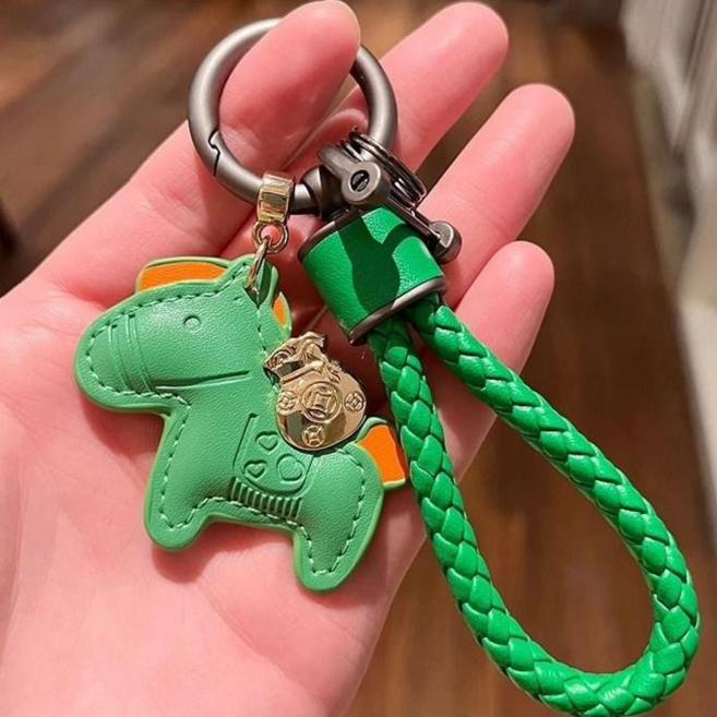 (왓썸) 고급진 행운말 가죽 재물 키링 열쇠고리 자동차 키홀더, 1개, 그린