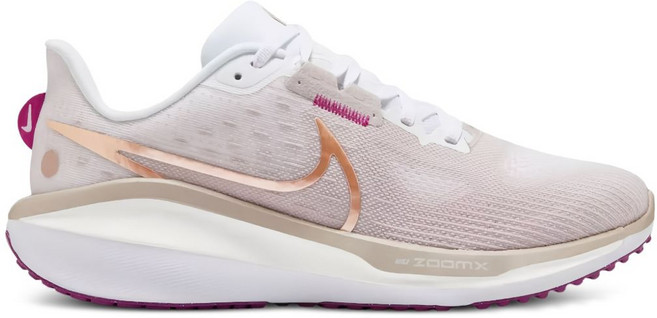 나이키 보메로 17 스니커즈