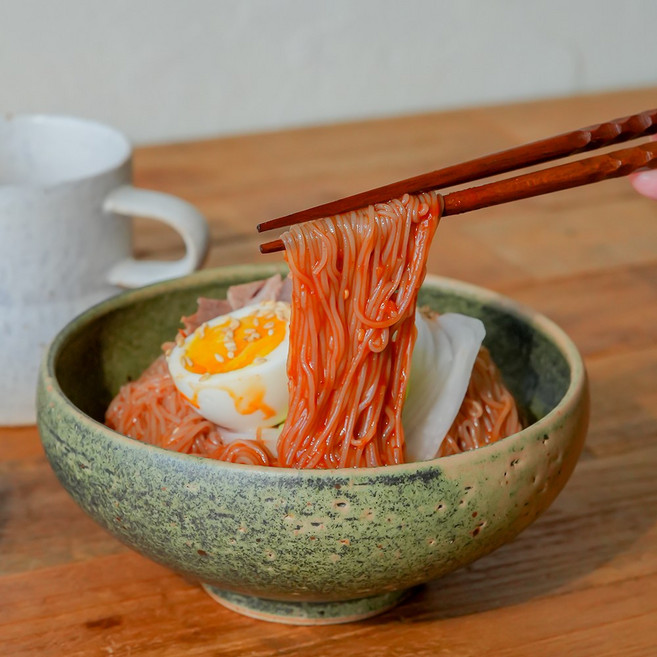 [함흥명가홍현] 수제양념 감칠맛 새콤달콤 함흥 비빔냉면 2인분, 4세트, 600g