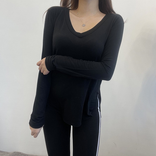 바나나2 국내제작 여성 브이넥라인 찰랑 옆트임 레이어드 여리핏 긴팔 티셔츠