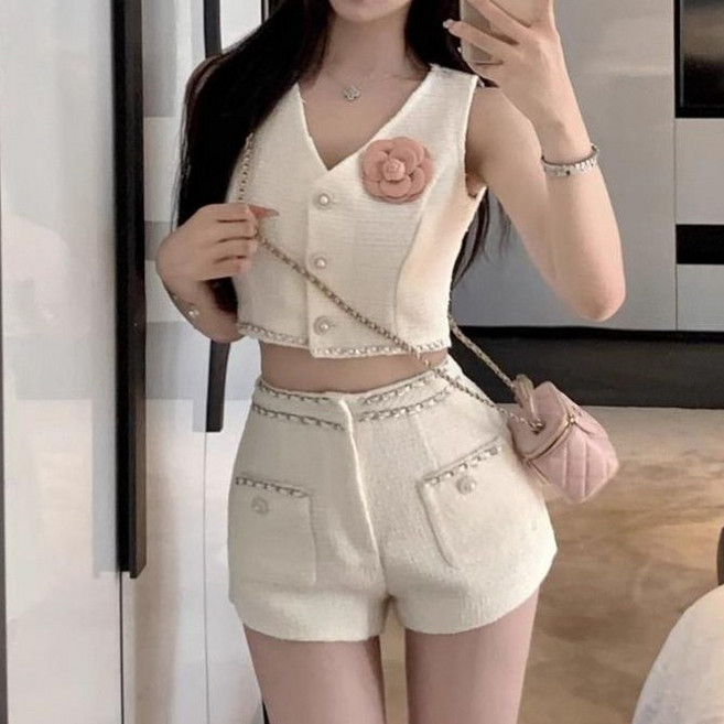 히또리 하객룩 럭셔리 트위드 진주버튼 크롭 조끼 꼬임 벨트 반바지 세트 셋업 C0510
