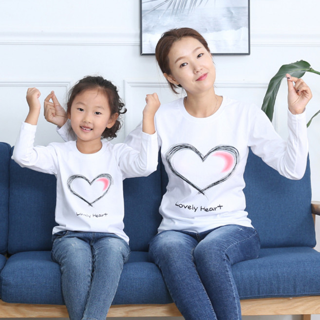 7위 - 베베왕국 러브스케치 가족티 패밀리룩 커플티 아동 초등 학교 교회 반티 어린이집 유치원 가족 단체티 반팔 긴팔