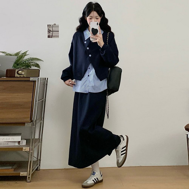 캐주얼 여성복 투피스 빅사이즈 루즈핏 패치 맨투맨 + 롱 스커트 봄 가을 여자 트레이닝복 세트 YJW