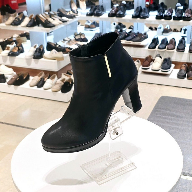 탠디by미셸 여성 가죽 골드링장식 가보시 기모 9cm 앵클부츠 (11P7512A)