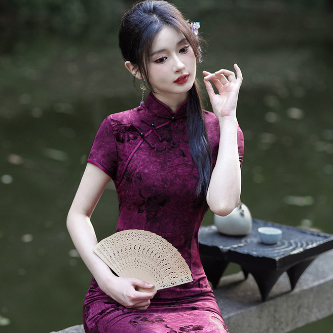 DFMEI 夏秋新款改良絨旗袍新中式大碼長款婚宴禮媽媽