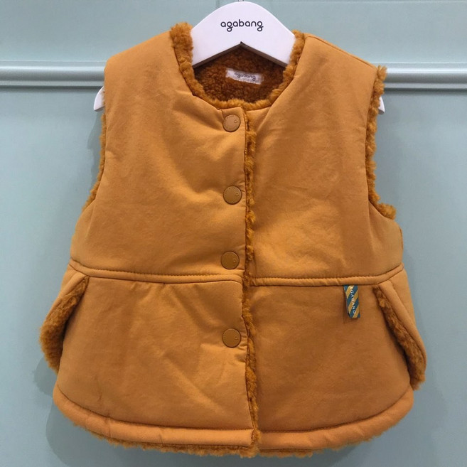 아가방 50%세일~~두두퍼FUR배색조끼 넘 예쁜퍼조끼 양면모두 입을수있는 조끼랍니다 ~~뽀글이조끼로 패딩조끼로