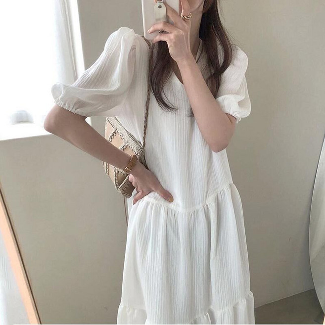 BiimTee 여성 V넥 반팔 퍼프 슬리브 주름 케이크 롱 원피스 캐주얼 데일리 드레스