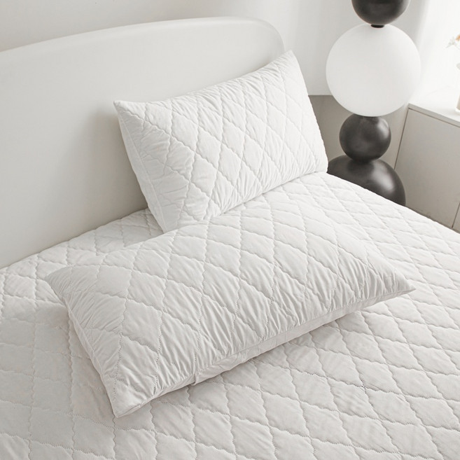 고밀도 항균 퀼팅 솜충전 방수 베개커버 2개입 40x60cm 와 50x70cm 두 가지 사이즈 가능