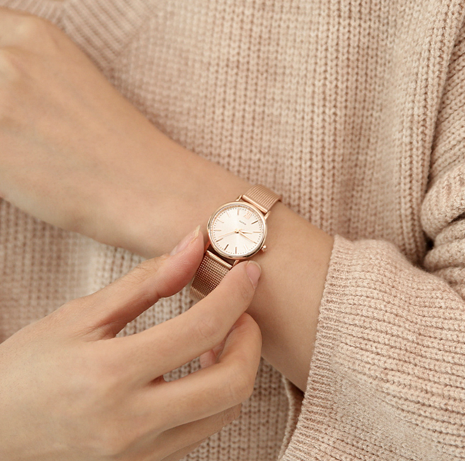 로이드 [인기상품] 베이직 원형 다이얼 로즈골드 메쉬시계 LL2G21101IGG=동아백화점 수성점