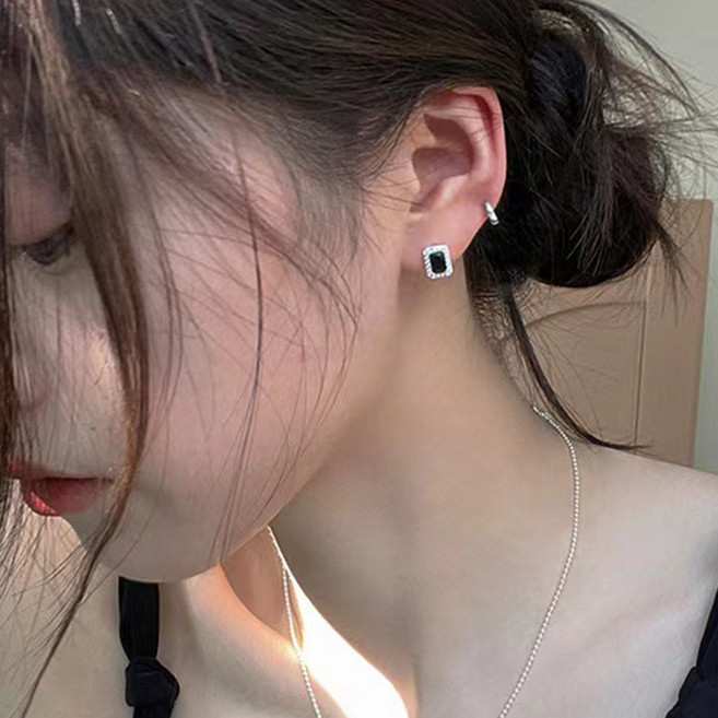 블랙 에메랄드 스톤 귀걸이 2color