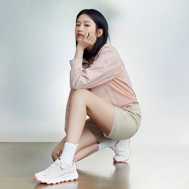 네파 여성 트레킹화 휘슬라이저PRO 고어텍스 7L27620 LE1219148984