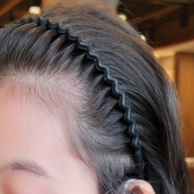 헤어액세서리 패션잡화 빗형 블랙 머리띠