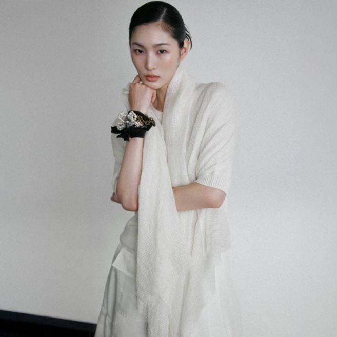 르네크루 25FW 화이트캐시미어100% 빅 숄