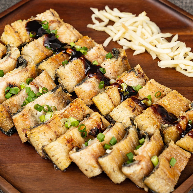 국내산 초벌구이 고창 풍천민물장어1kg (손질후 600g내외) 생강채+소스2종 증정 자포니카