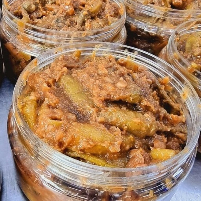 [국산]고추 된장무침 / 된장고추무침 별미 반찬 시골밥상, 400g, 2개