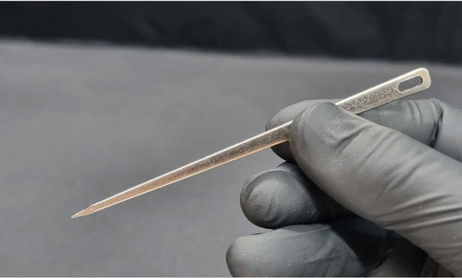 귀큰구멍 삼각바늘 (2개) 마끈바늘 두꺼운털실바늘