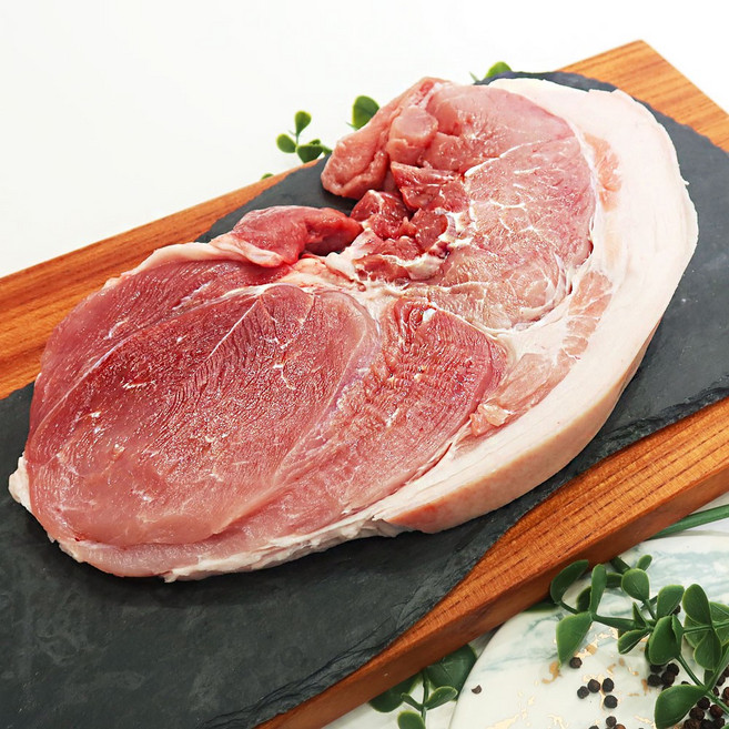 (배터짐) 냉장 참돈 껍데기 있는 돼지 뒷다리살 미후지 김치찌개 수육 (일요일&당일발송), 1개, 1kg