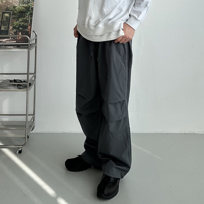 왓위웨어 남자 파라슈트팬츠 나일론 핀턱 와이드바지