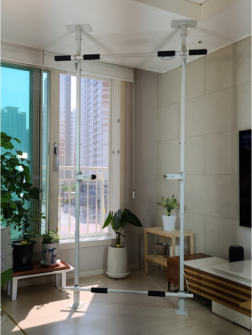 무한 공간 특허 풀업 철봉 어떠한 공간에도 설치 천장 250cm 바넓이120cm 가능한 공간 장소 거의 필요 없는 활용 만점 철봉 방문틀앞 거실 베란다등(옵션 거꾸리 딥스 싯업 가, 무한철봉본품