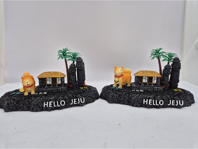 HELLO Jeju(제주) 돌하르방+초가집+누렁이 장식인형(15.5cm x 9.5cm) 랜덤 1종