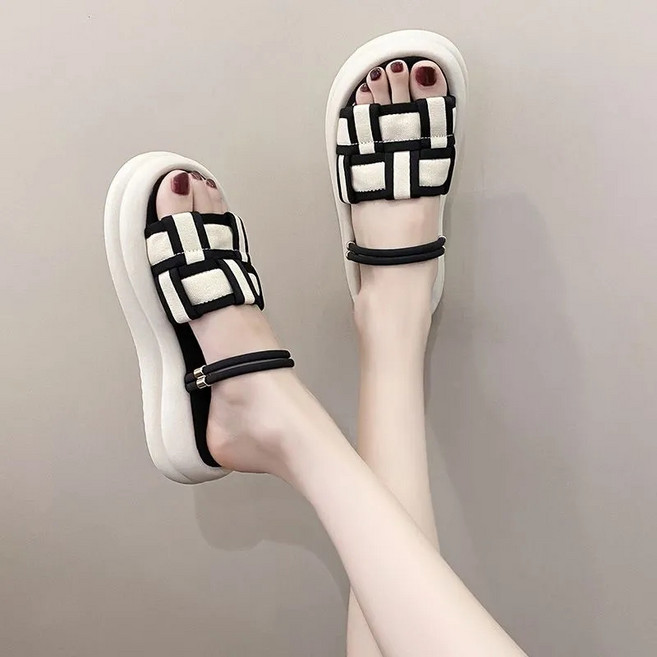 WICK 여름 샌들 여성 통굽 슬리퍼 비치슈즈 5cm 0634