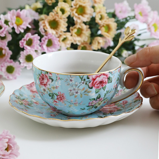 북유럽수출용 커피잔세트 예쁜찻잔 홈카페 플라워 1인용 홍차잔, 1개, 블루 배경 꽃 (1컵 1접시)  골든스푼 1개