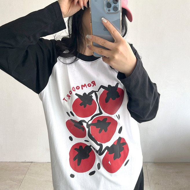 네모엔룩 배색토마토 여성 박시핏 루즈핏 캐릭터 프린팅 배색 래글런 소매 긴소매 반소매 라운드넥 티셔츠