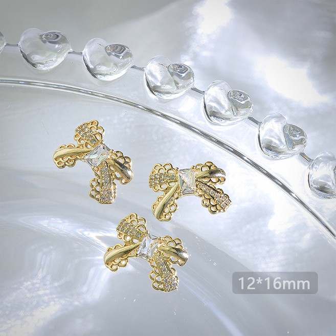 美麗佳人 美甲飾品, 1個, 24-蕾邊蝴蝶結白鑽-金色, 蕾邊蝴蝶結白鑽-金色
