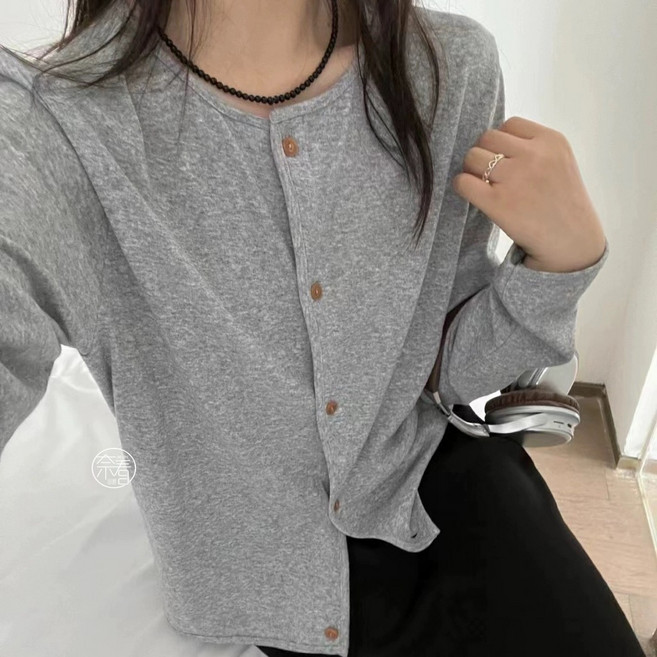 奈看服飾/隔日到貨實拍涼爽亞麻棉 怎麼搭都好看的細軟修身針織開衫 防曬薄搭外套 秋季外套